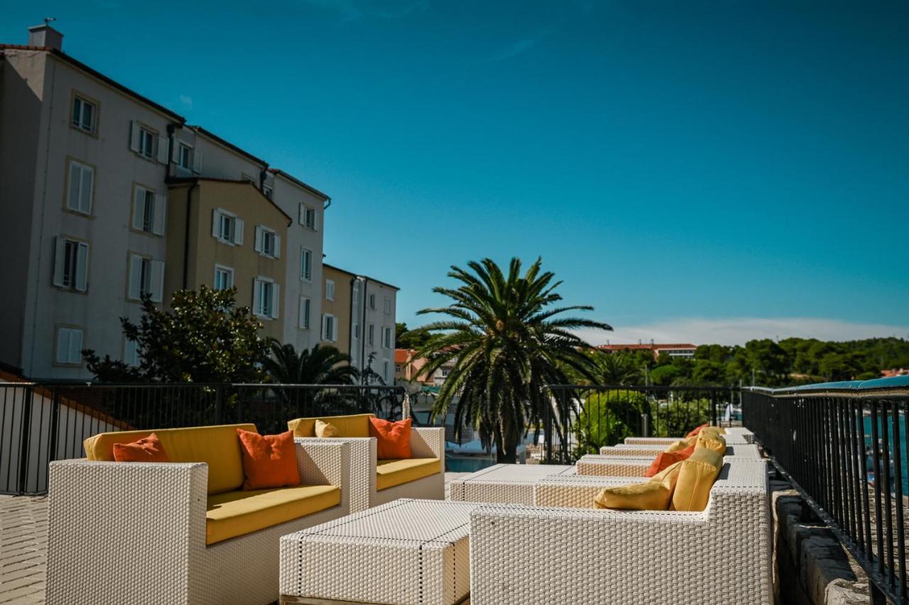 Hotel International Rab Town Luaran gambar