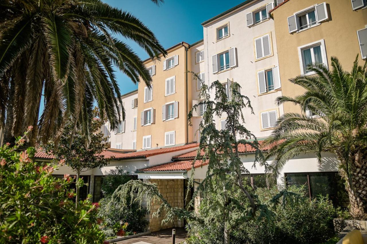 Hotel International Rab Town Luaran gambar