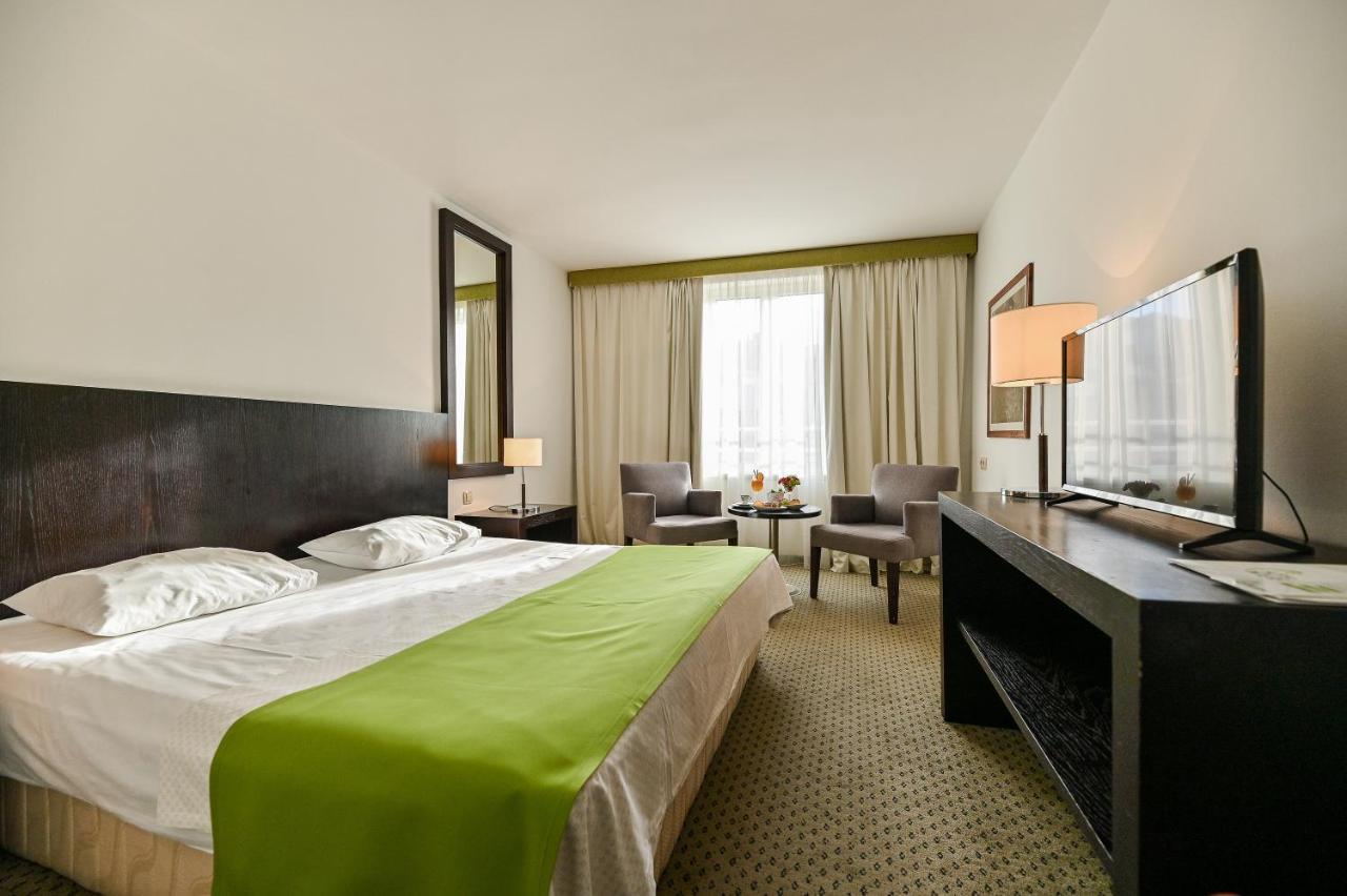 Hotel International Rab Town Luaran gambar