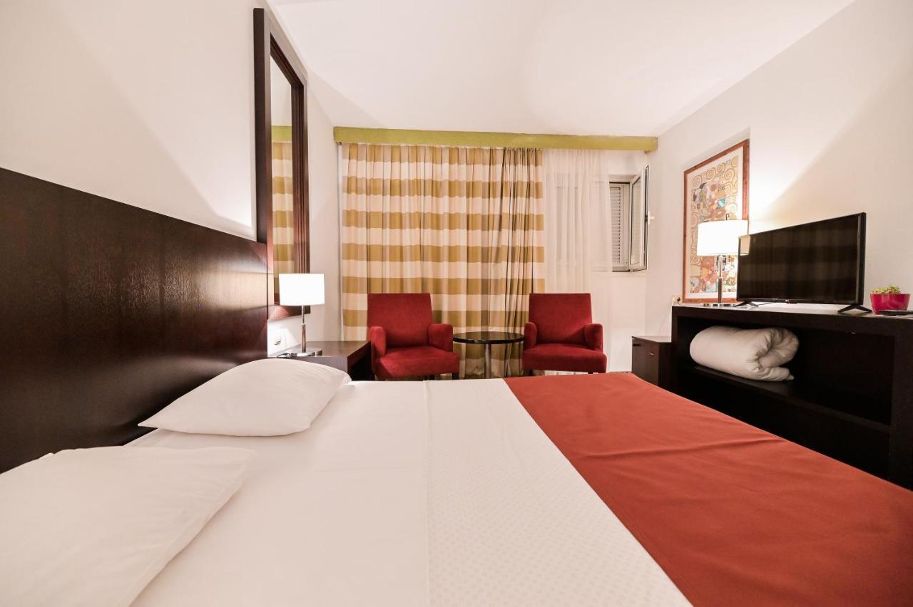 Hotel International Rab Town Luaran gambar